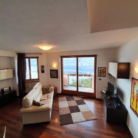 Graceful Apartment In Bellano With Terrace Esterno foto