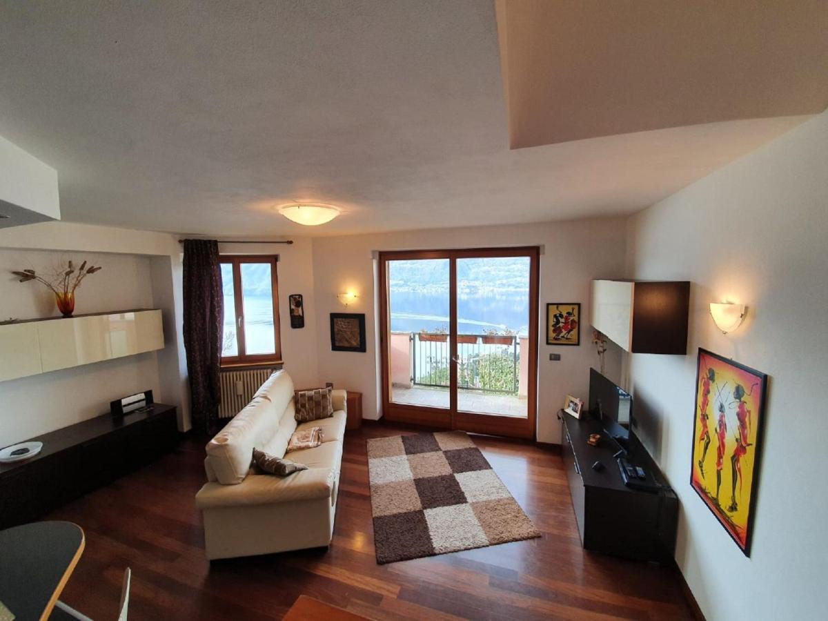 Graceful Apartment In Bellano With Terrace Esterno foto